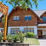 Latitud Cuarenta Suites