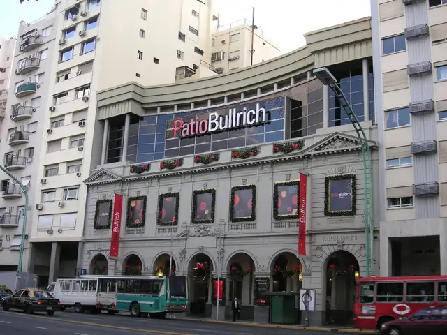 Shopping Patio Bullrich
