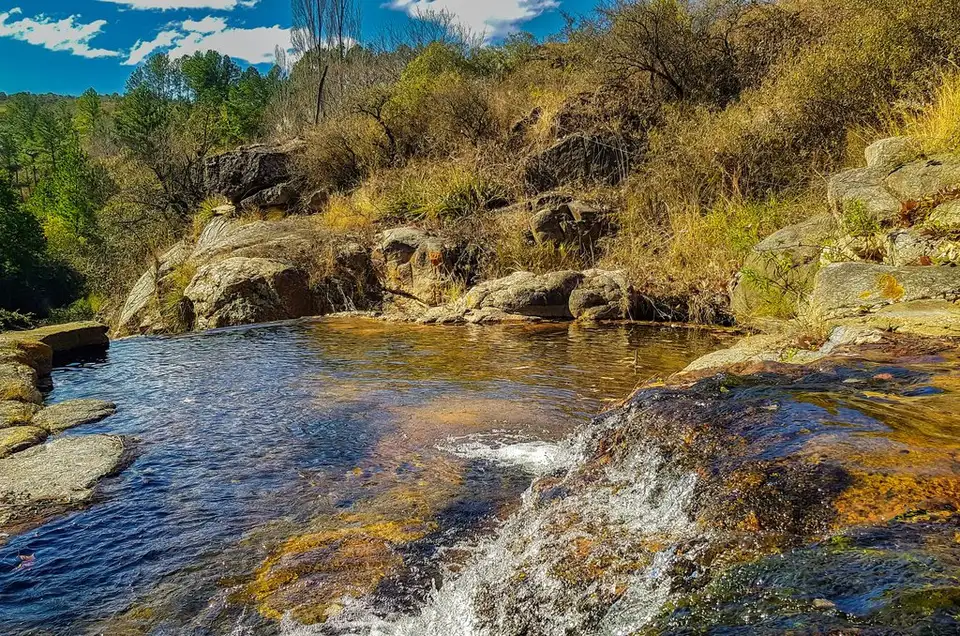 Camping y Parque Acuático Los Serranitos