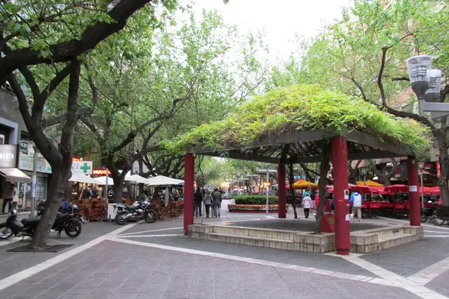 Paseo Peatonal Sarmiento