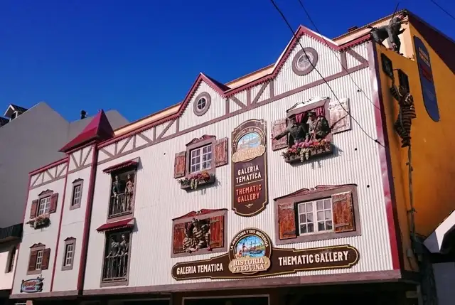 Monte Olivia Souvenir